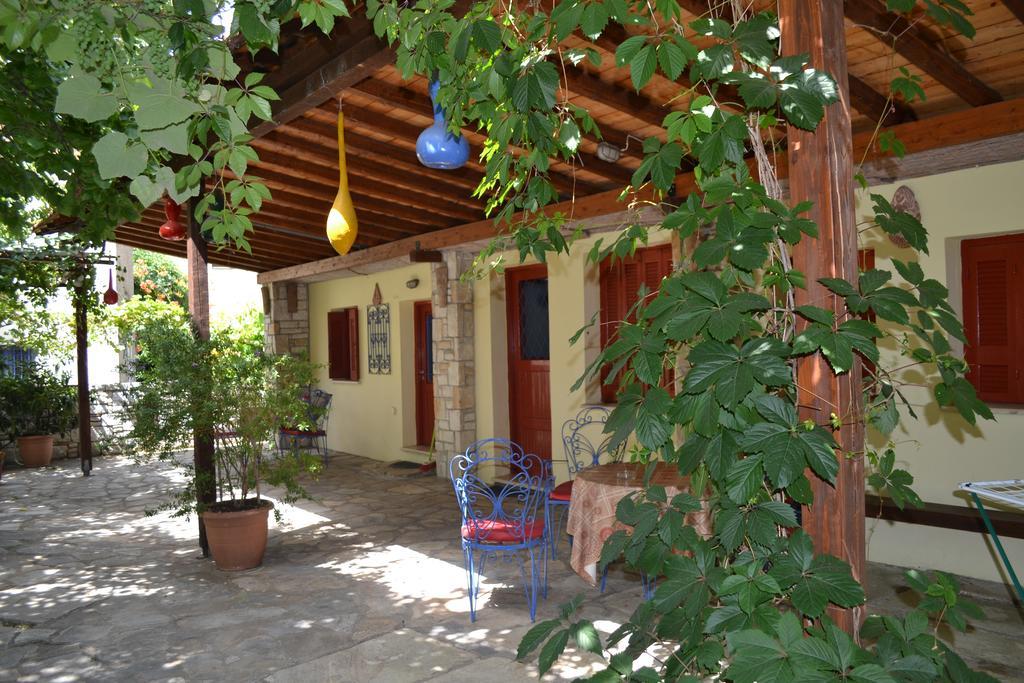 Chouchounikos Apartments Lefokastro Exteriér fotografie