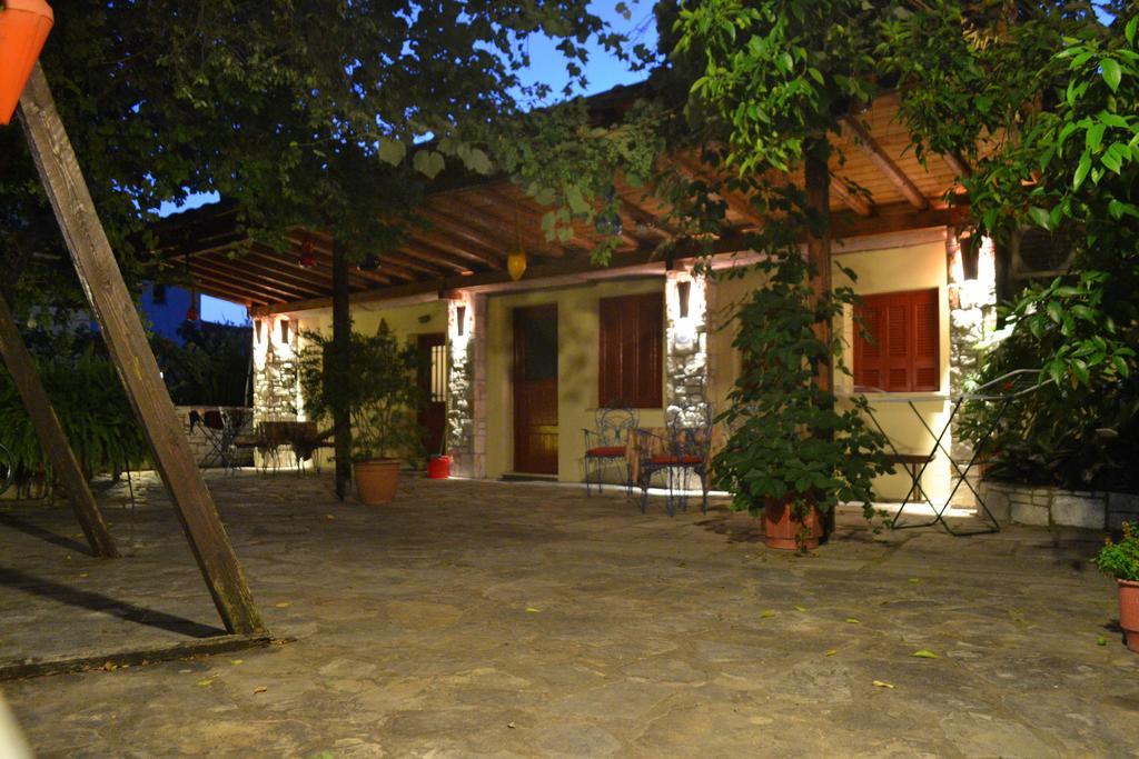 Chouchounikos Apartments Lefokastro Exteriér fotografie